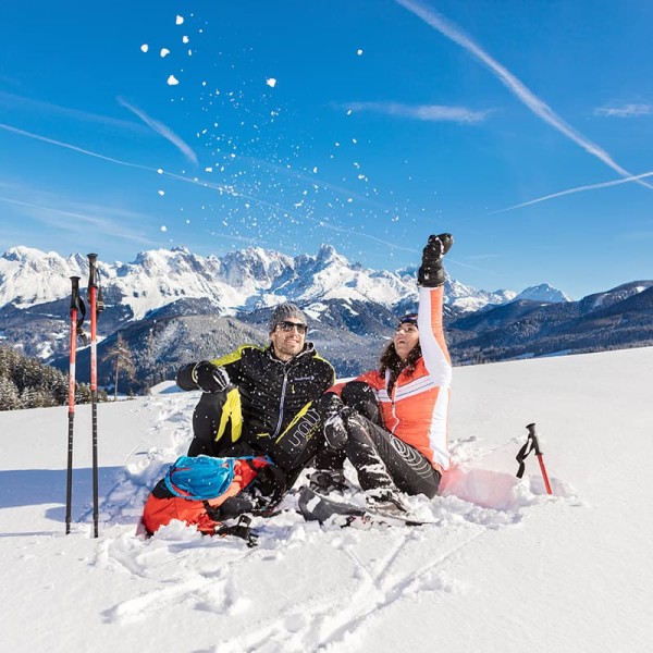 Rast bei einer Schneeschuhwanderung